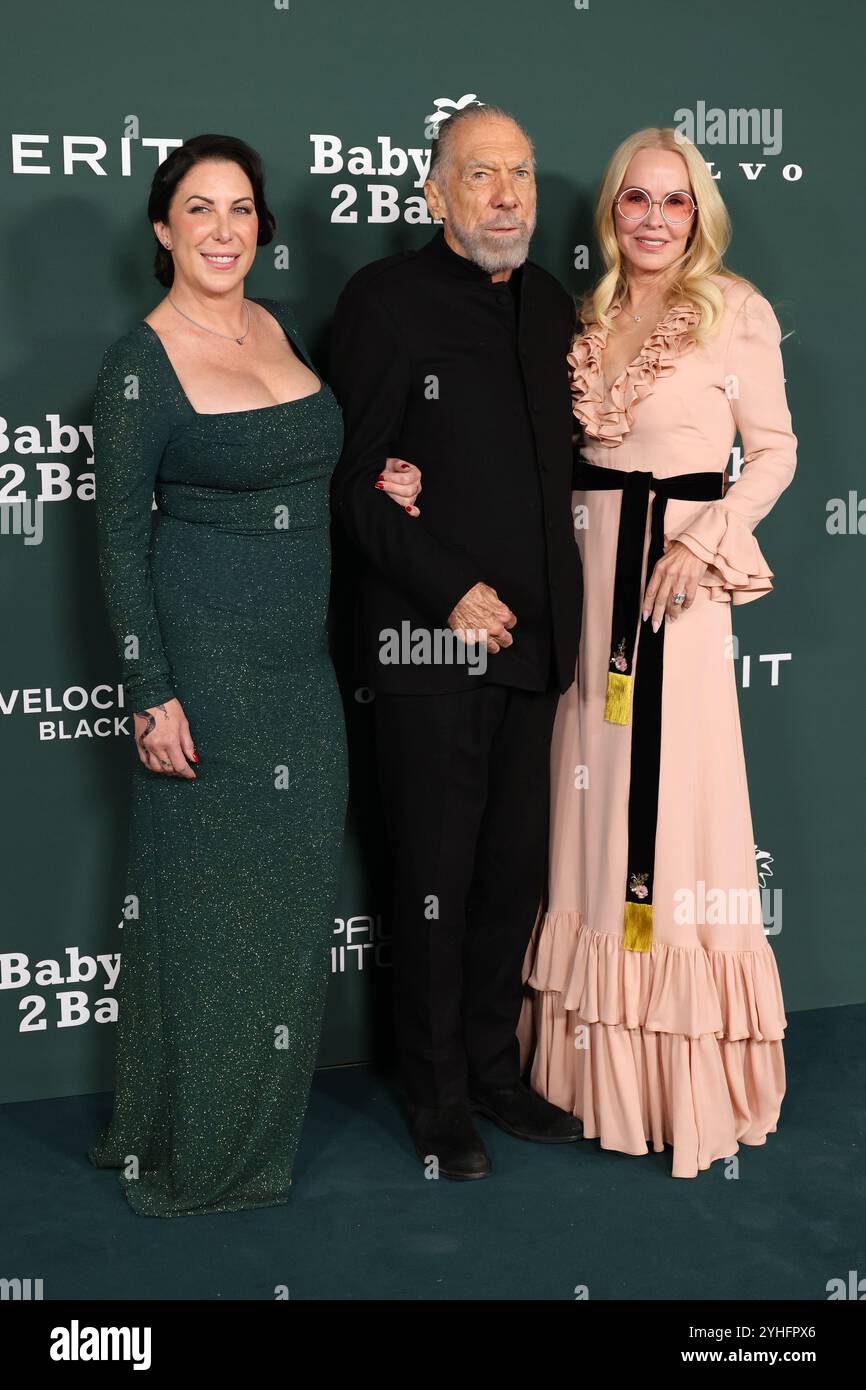 Alexis DeJoria, John Paul DeJoria ed Eloise DeJoria partecipano al Baby2Baby Gala 2024 al Pacific Design Center il 9 novembre 2024 a West Hollywood, California. Foto: Crash/imageSPACE/MediaPunch Foto Stock