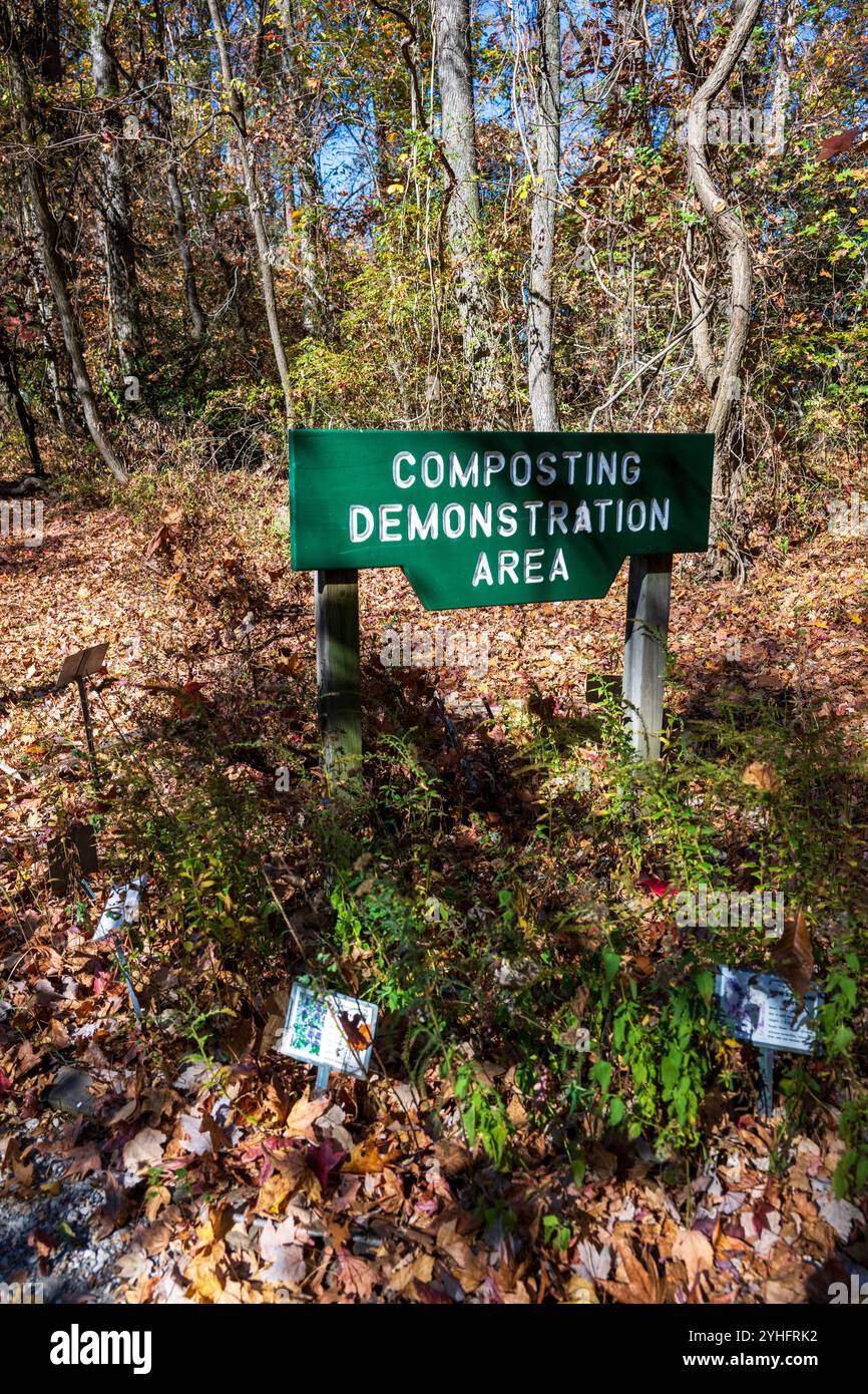 Area dimostrativa di compostaggio presso Quiet Waters Park, Annapolis, Maryland. Quiet Waters Park è un parco situato nella parte orientale della contea di Anne Arundel, Maryland, United Foto Stock