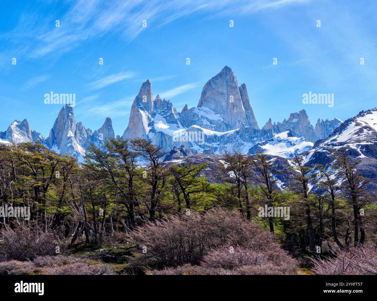 Monte Fitzroy o Chalten nelle Ande della Patagonia meridionale dell'Argentina Foto Stock