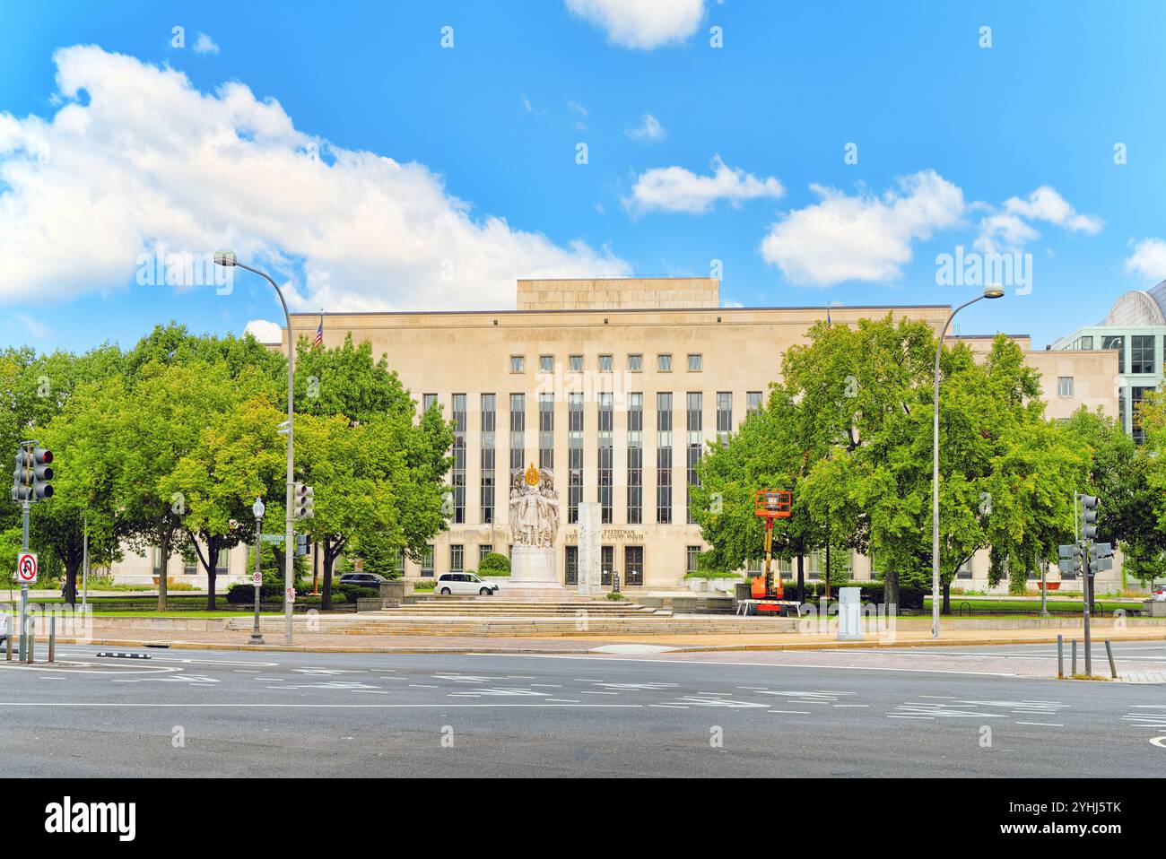 Washington, DC, Stati Uniti d'America - settembre 10,2017 : paesaggio urbano di Washington, US District Court E. Barrett Prettyman United States Courthouse. Foto Stock