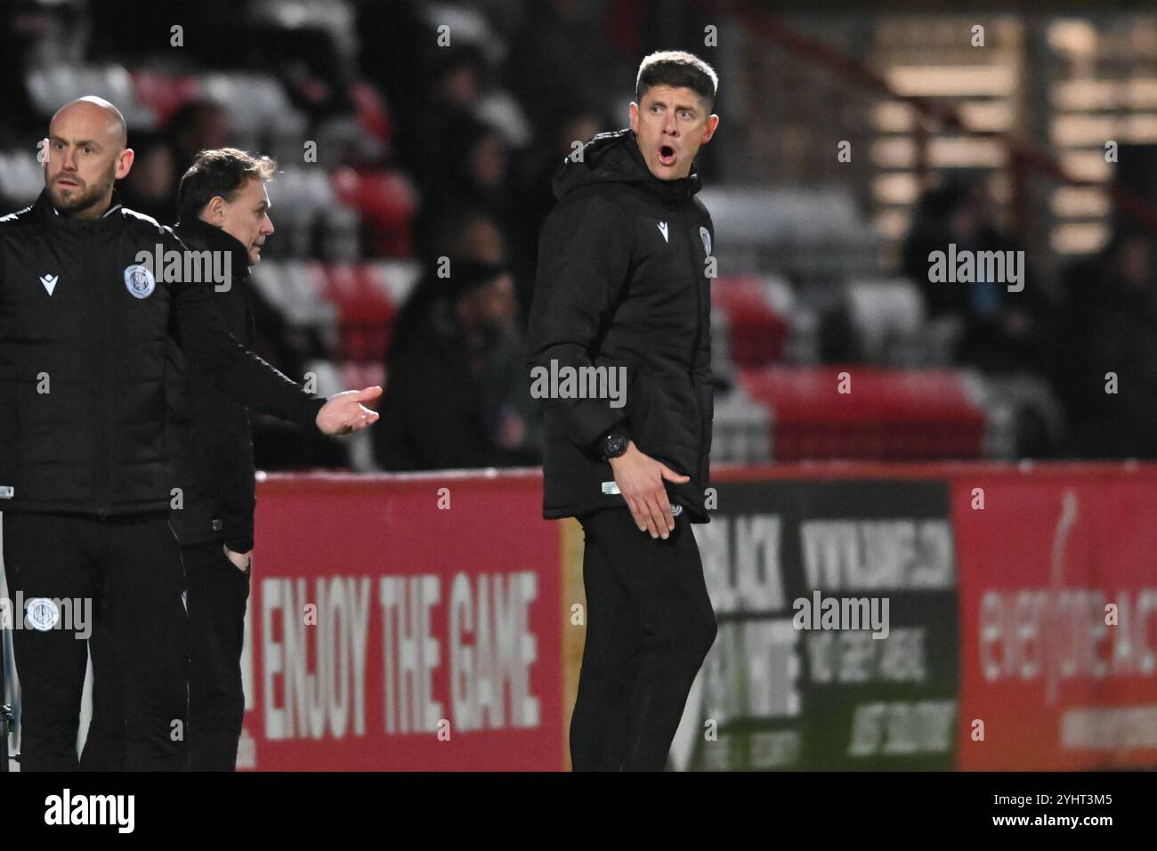 Lamex Stadium, Stevenage martedì 12 novembre 2024.il manager Alex Revell (manager Stevenage) durante la partita EFL Trophy tra Stevenage e Gillingham al Lamex Stadium di Stevenage martedì 12 novembre 2024. (Foto: Kevin Hodgson | mi News) crediti: MI News & Sport /Alamy Live News Foto Stock