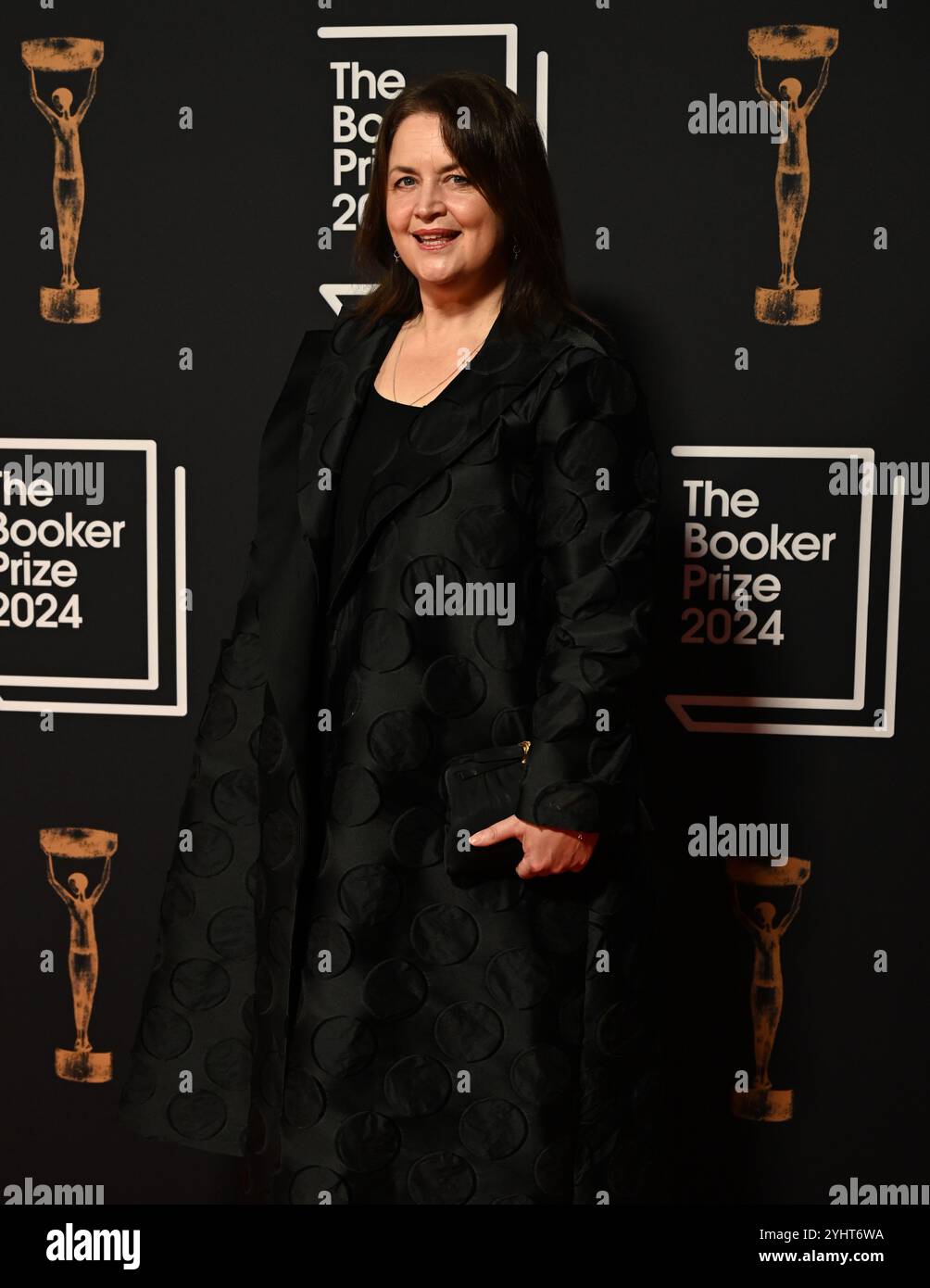 LONDRA, REGNO UNITO. 11 novembre 2024. Ruth Jones OBE partecipa alla cerimonia del Booker Prize 2024, all'Old Billingsgate di Londra, Regno Unito. (Foto di 李世惠/SEE li/Picture Capital) credito: Vedi li/Picture Capital/Alamy Live News Foto Stock