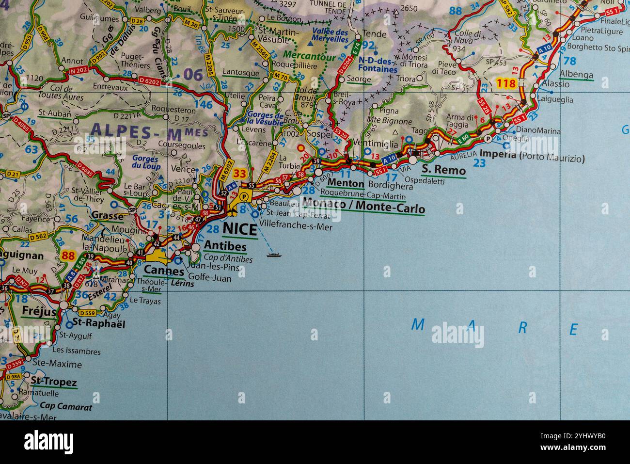 Cartina autostradale della Francia sud-orientale con Nizza, Monte Carlo e altre zone della costa mediterranea. Foto Stock