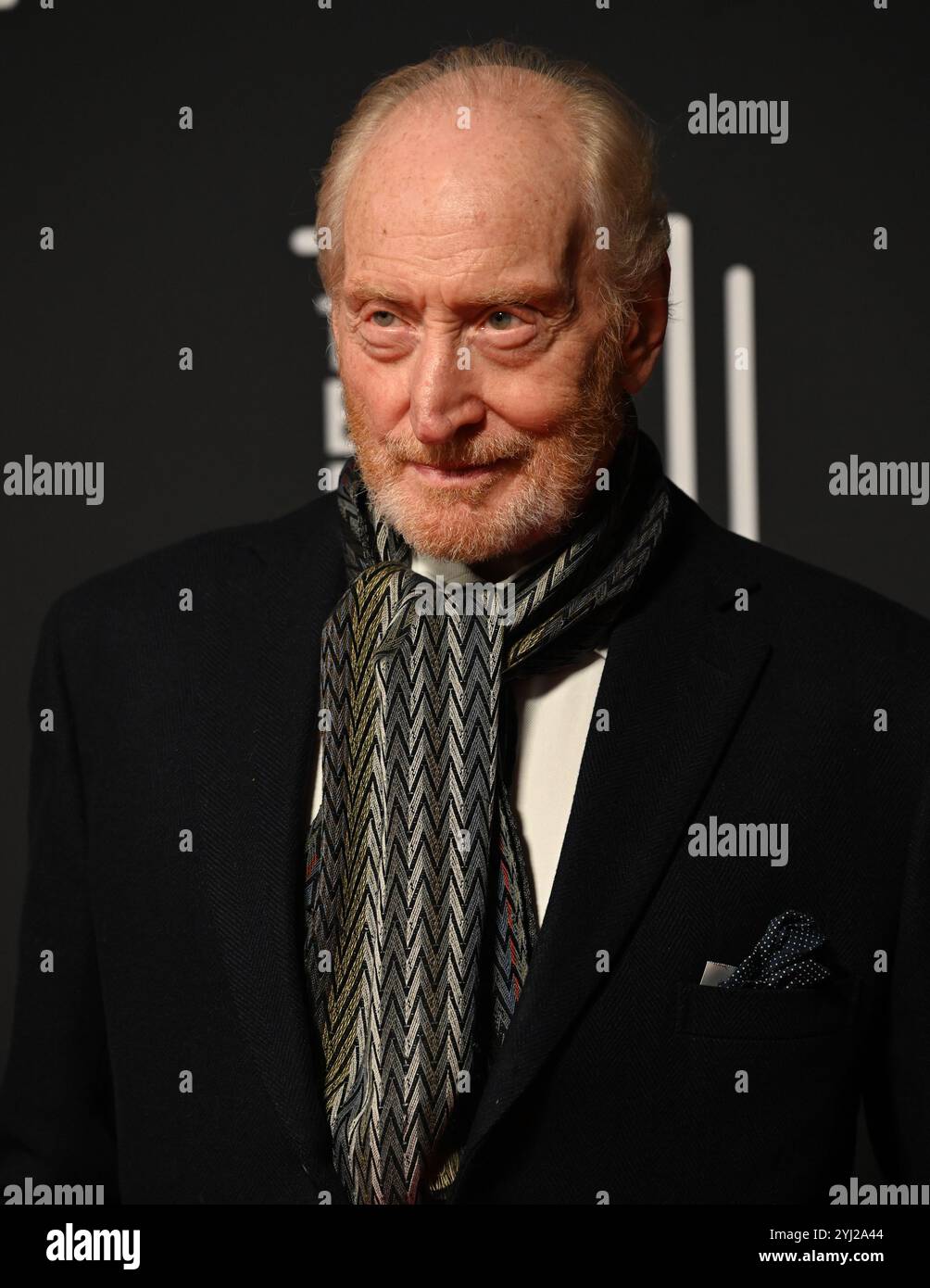 LONDRA, REGNO UNITO. 11 novembre 2024. Charles Dance partecipa alla cerimonia del Booker Prize 2024 all'Old Billingsgate di Londra, Regno Unito. (Foto di 李世惠/SEE li/Picture Capital) credito: Vedi li/Picture Capital/Alamy Live News Foto Stock