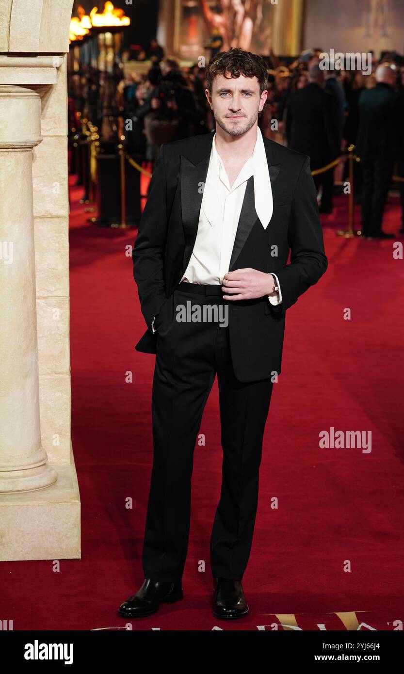 Paul Mescal partecipa alla Royal Film Performance e alla première mondiale di Gladiator II, in aiuto di The Film and TV Charity che quest'anno festeggia il suo 100° anniversario, presso Odeon Luxe Leicester Square, nel centro di Londra. Data foto: Mercoledì 13 novembre 2024. Foto Stock
