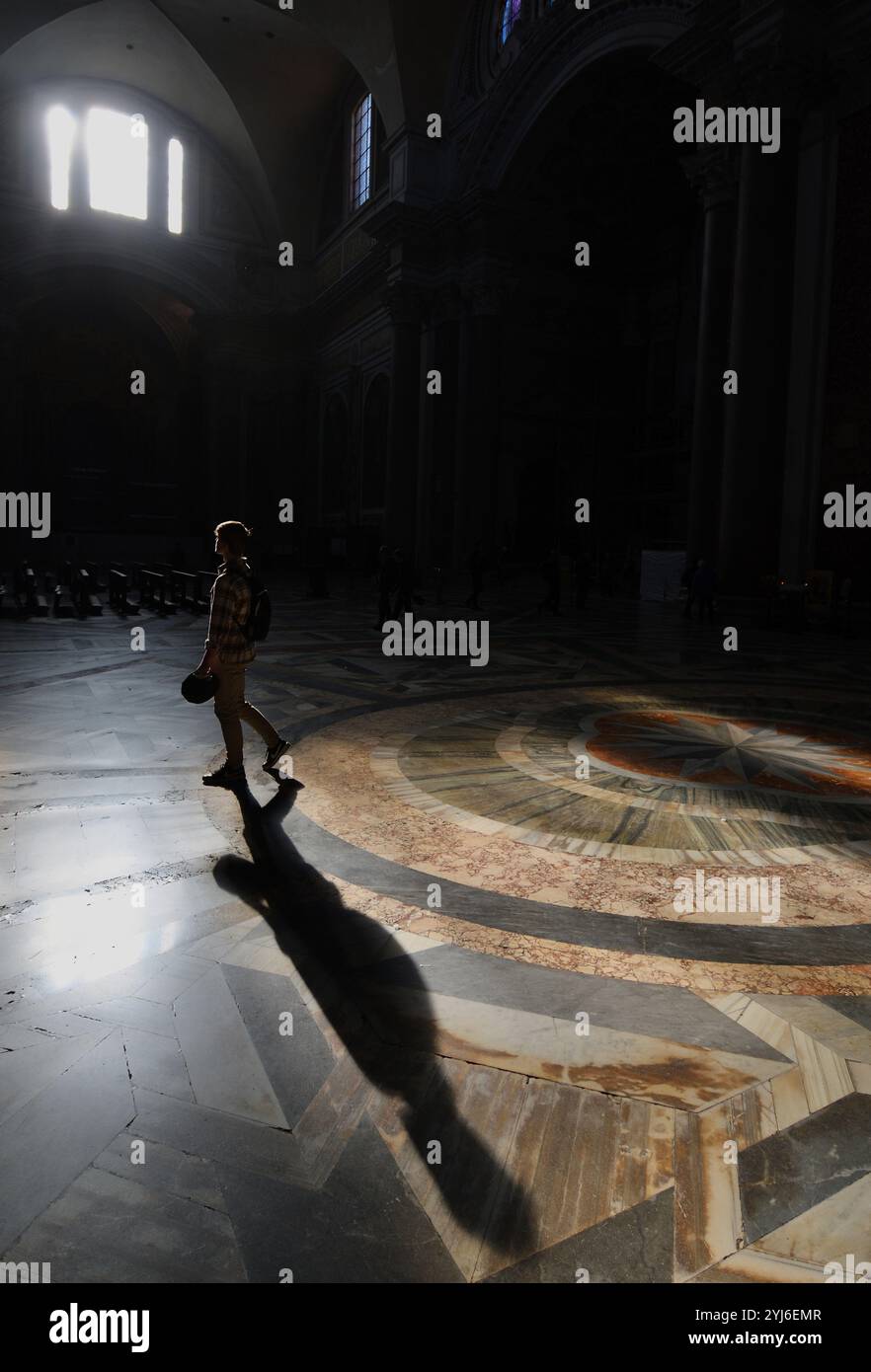 Lightgame nella Basilica di Santa Maria degli Angeli e dei Martiri, Rom Foto Stock