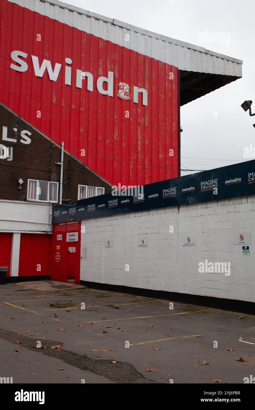 Lo stadio di Swindon Town F.C., il County Ground Foto Stock