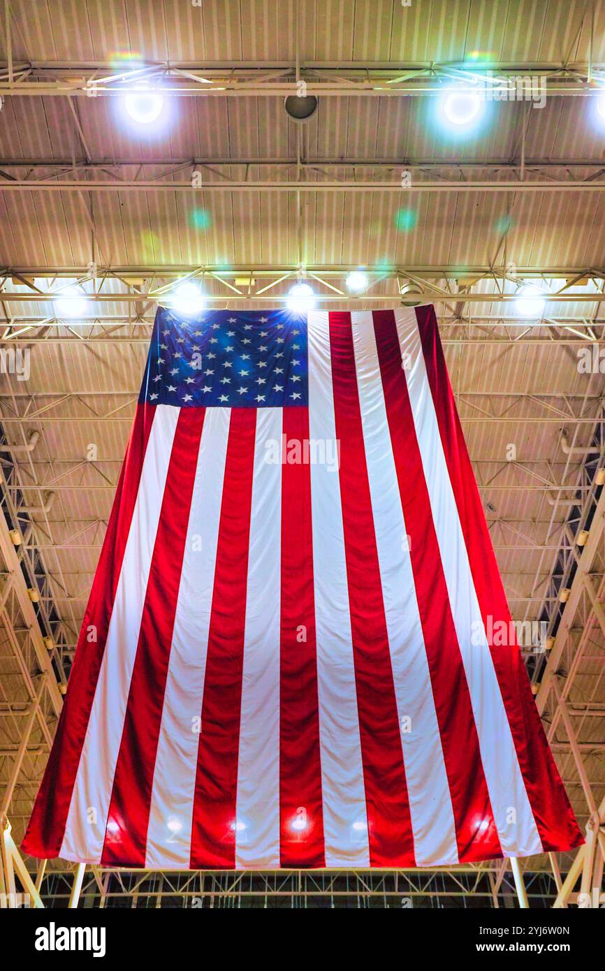Denver, Colorado, USA 12 novembre 2024 l'atrio centrale nel terminal nazionale dell'Aeroporto Internazionale di Denver Colorado. Foto Stock