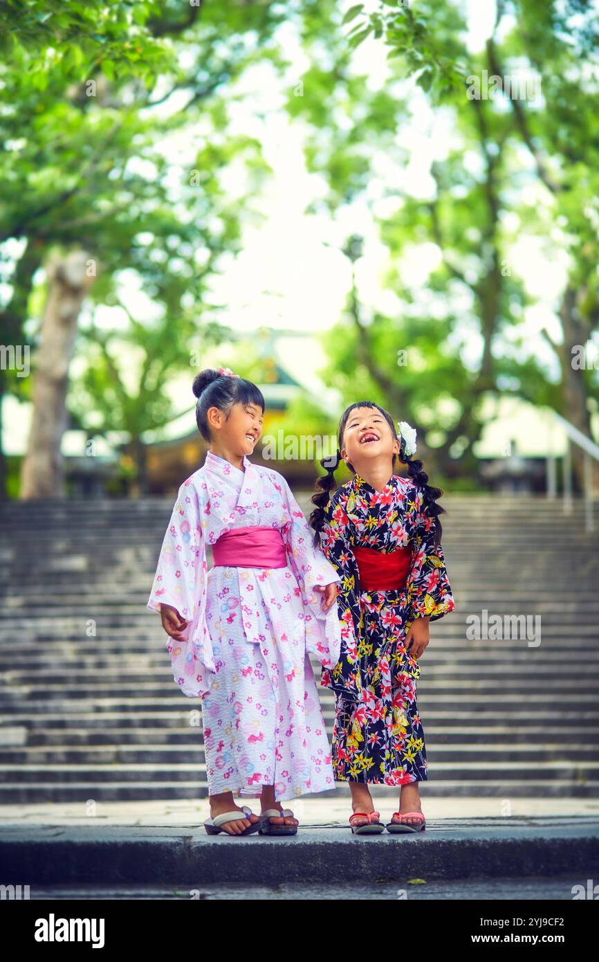 Ragazza nello yukata Foto Stock