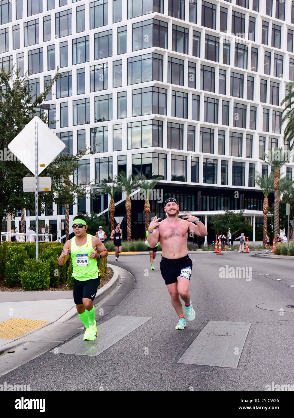 Marathon Runners di fronte al Las Vegas Ball Park, Summerlin. Foto Stock