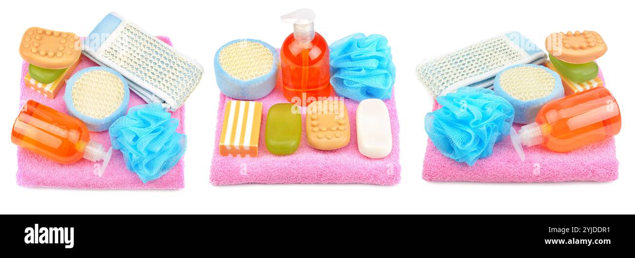 Asciugamano, sapone, shampoo isolato su sfondo bianco Foto Stock