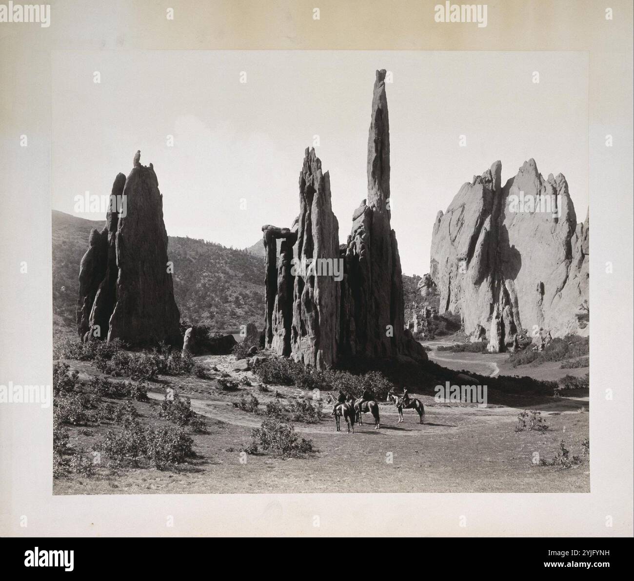 Guglie della cattedrale, Giardino degli dèi, Colorado. Data/Periodo: 1869/1879. Albume stampa. Larghezza: 53,1 cm. Altezza: 43,5 cm (nell'immagine). Autore: William Henry Jackson. Foto Stock