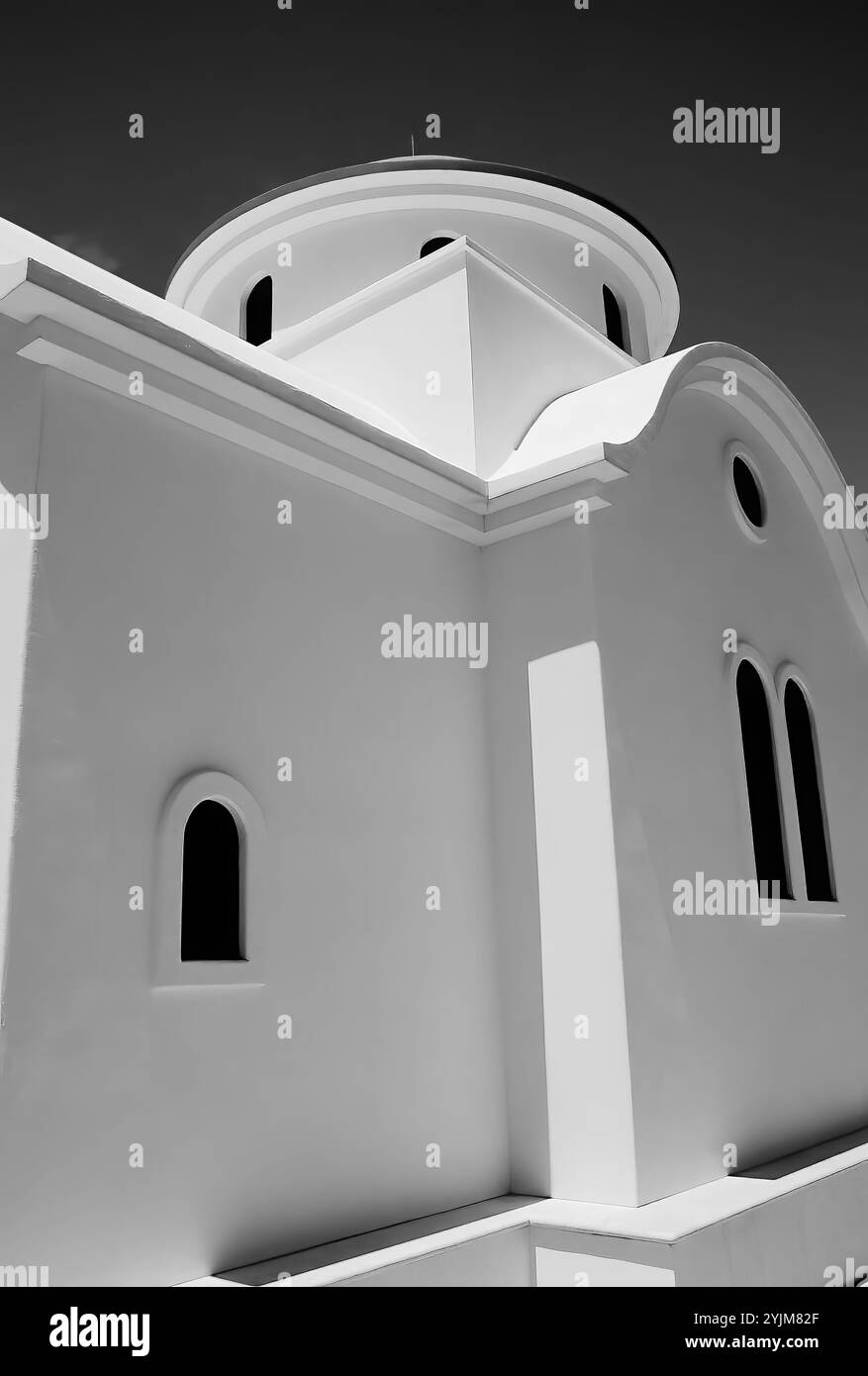 Immagine cinematografica in bianco e nero della cappella greco-ortodossa del monastero di Sant'Antonio in Arizona Foto Stock