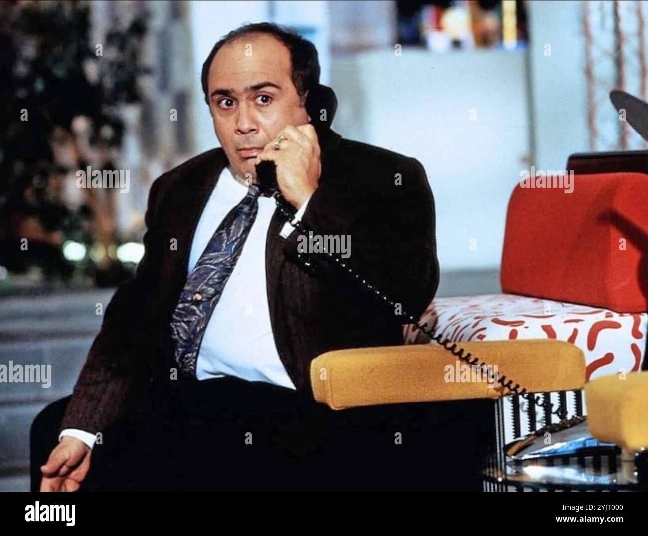 RUTHLESS PEOPLE 1986 Buena Vista Distribution film con Danny DeVito come magnate della moda Sam Stone Foto Stock