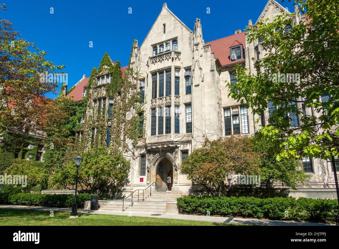 CHICAGO, il, USA, 21 SETTEMBRE 2024: Eckhart Hall nel campus dell'Università di Chicago. Foto Stock