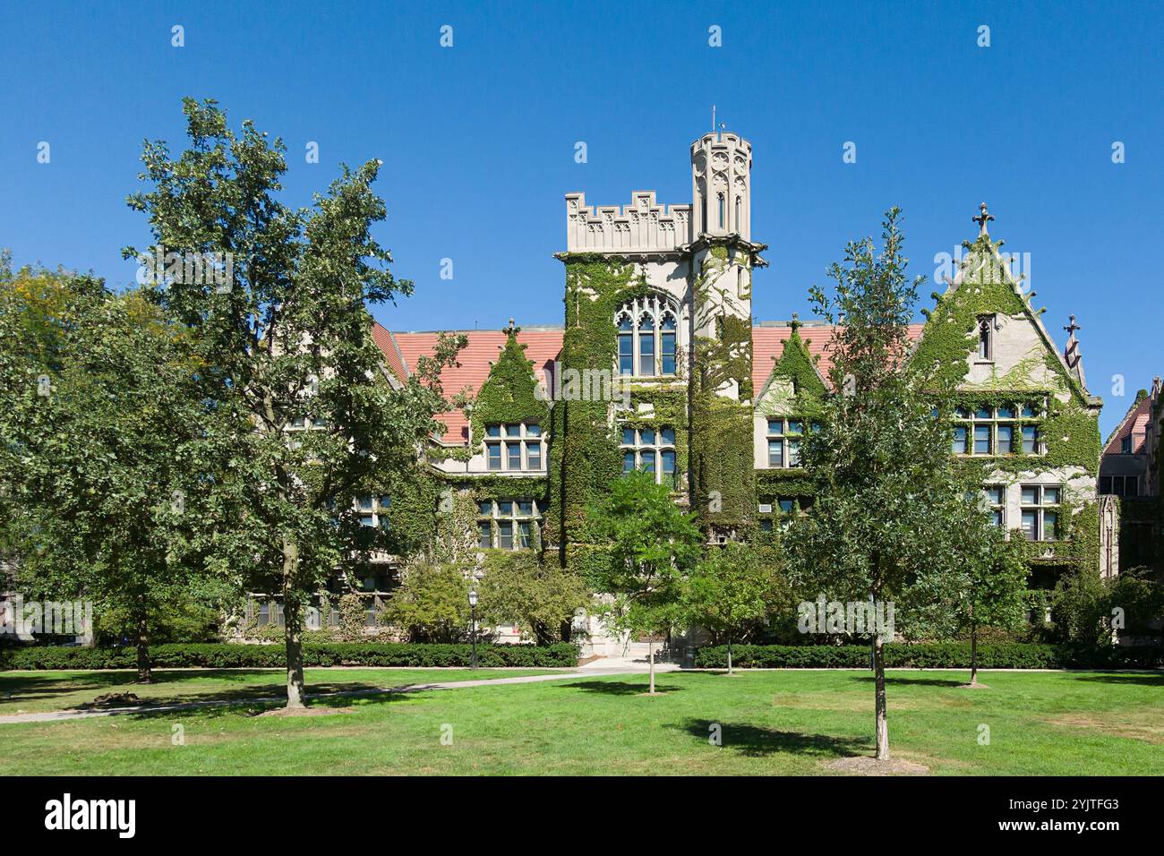 CHICAGO, il, USA, 21 SETTEMBRE 2024: Ryerson Laboratory nel campus dell'Università di Chicago. Foto Stock