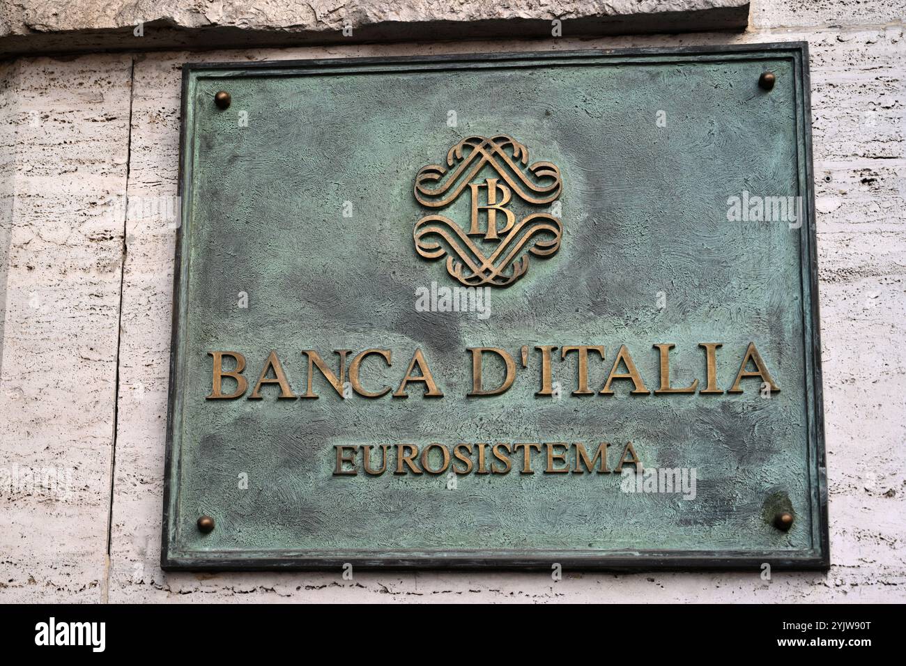 Roma, Italia - 3 novembre 2024: Targa Banca d'Italia. La Banca d'Italia (Banca d'Italia) è la banca centrale italiana e fa parte del sistema europeo Foto Stock