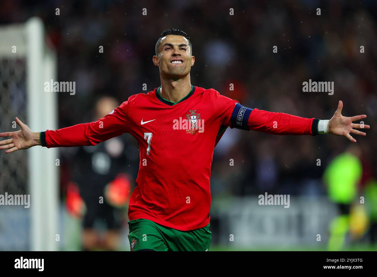 Dragon Stadium, Oporto, Portogallo. 15 novembre 2024. Nella foto da sinistra a destra, Cristiano Ronaldo alla partita Portogallo vs Polonia, UEFA NATIONS LEAGUE. Crediti: Victor Sousa/Alamy Live News Foto Stock