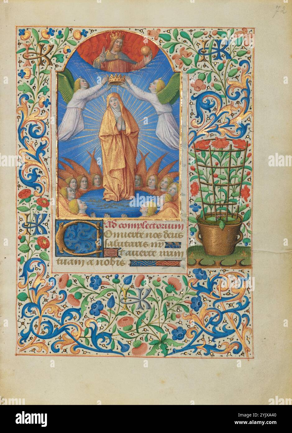 L'incoronazione della Vergine; Katherine Hours, circa 1480-1485. Informazioni aggiuntive: In cima alla cornice ad arco, Dio padre offre la sua benedizione dal cielo e mostra un globo, simbolo del suo dominio universale. Sotto, un'assemblea di angeli testimonia come la Vergine è incoronata Regina del cielo. Questa miniatura cerimoniosa e gioiosa dell'Incoronazione della Vergine, un evento apocrifo che si dice si sia verificato dopo la sua morte, accompagna opportunamente l'ultimo dei servizi delle ore della Vergine, chiamato Compline. Il testo inizia con il versetto cinque del Salmo 84: Converte nos deus salutaris Foto Stock