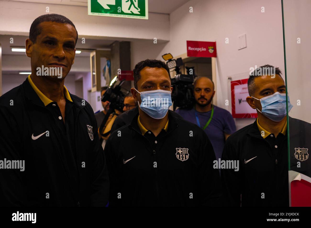 Curitiba, Parana, Brasile. 15 novembre 2024. Curitiba (pr), 11/15/2024 - ex giocatori/ospedale di barcellona pequeno principe/filha do pele - ex giocatori di barcellona che si trovano nella capitale parana, hanno visitato l'ospedale pequeno principe a curitiba il pomeriggio di questo venerdì 15 novembre 2024, mr. Jose alvaro carneiro, direttore aziendale, accompagnò i membri del barcellona e tra questi gli ex giocatori rivaldo, adriano, javier saviola e sergi Barjuan. Era presente anche flavia arantes do nascimento, figlia di pele. (Foto: Edson De Souza/Thenews2/Zumapress) (immagine di credito: © Edson Teod Foto Stock