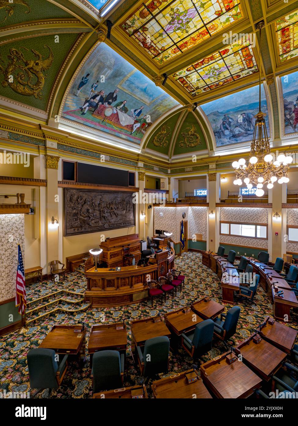 Il fronte della camera del Senato nel Campidoglio di Helena, Montana, USA Foto Stock