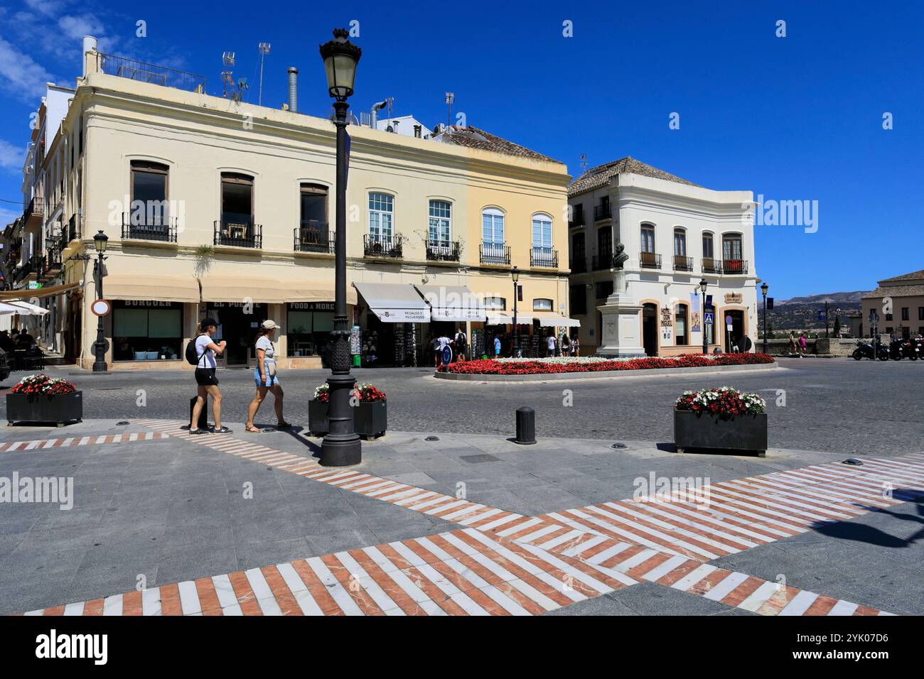 Vista su Piazza della Spagna, città di Ronda, Andalusia, Spagna Foto Stock