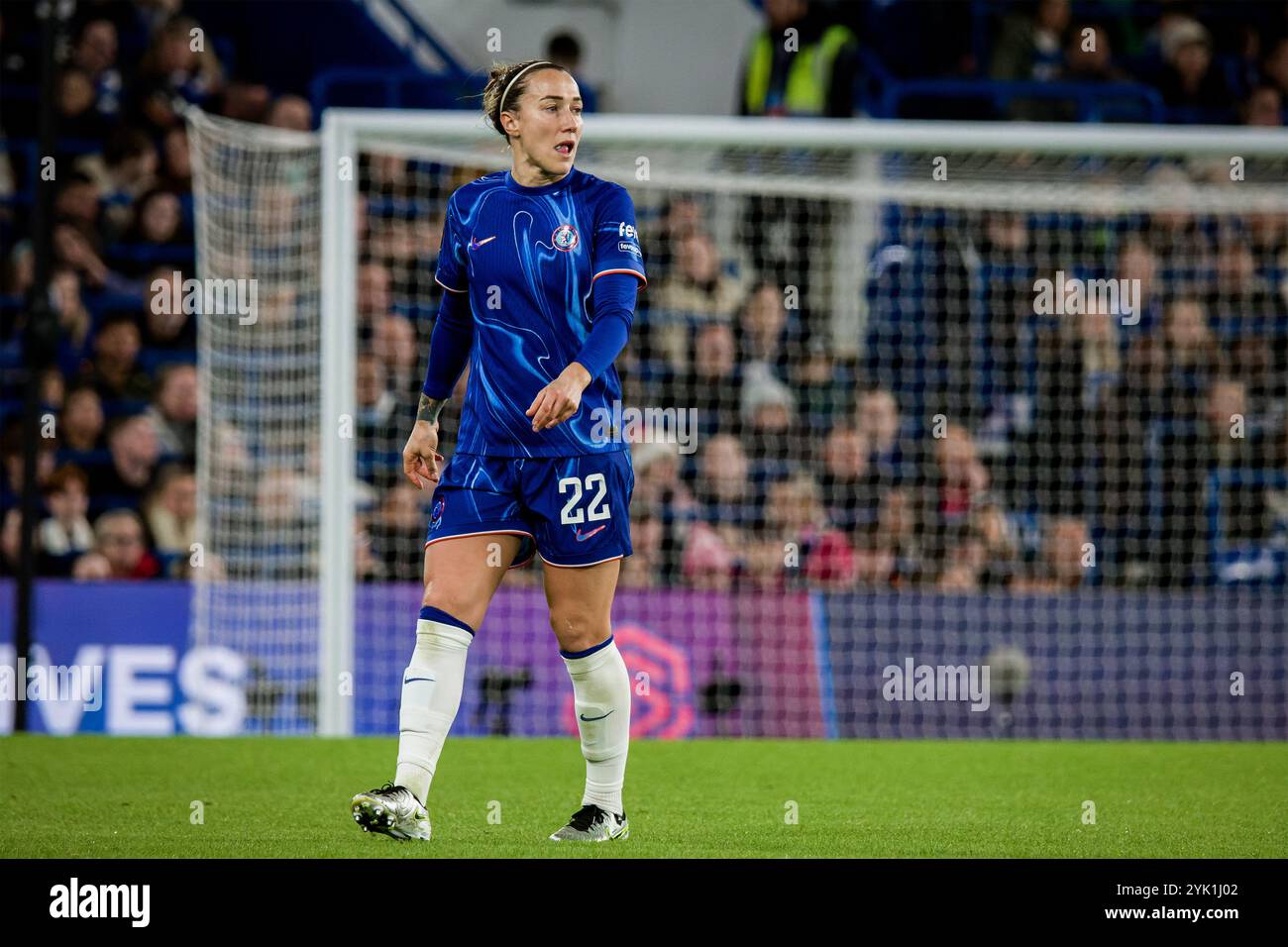 Londra, Regno Unito. 16 novembre 2024. Londra, Inghilterra, 16 novembre 2024: Lucy Bronze (22 Chelsea) durante la partita di Womens Super League tra Chelsea e Manchester City allo Stamford Bridge di Londra. (Pedro Porru/SPP) credito: SPP Sport Press Photo. /Alamy Live News Foto Stock