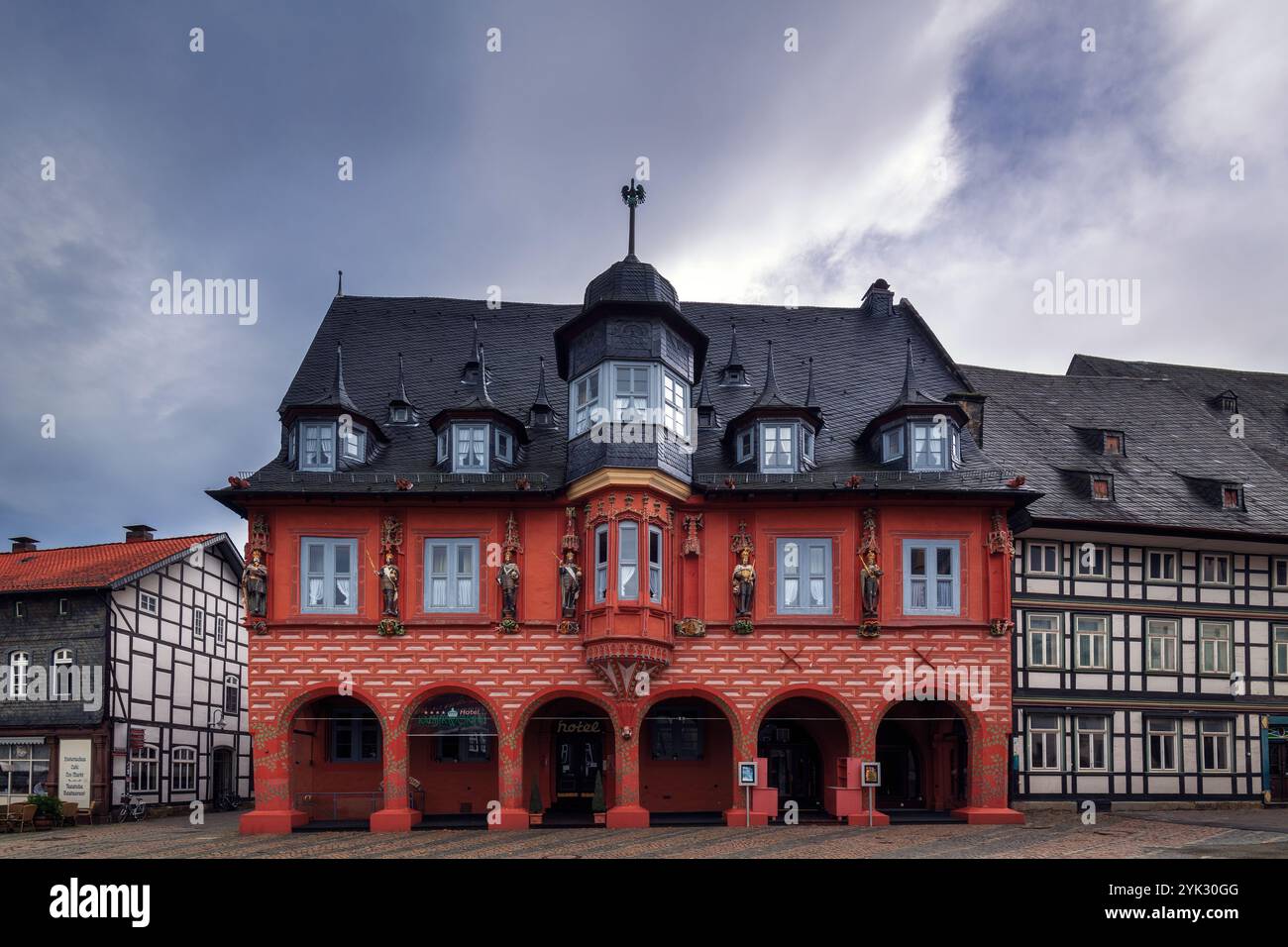 Hotel, Piazza del mercato, Goslar, centro città, Harz, bassa Sassonia, Germania, Europa Foto Stock