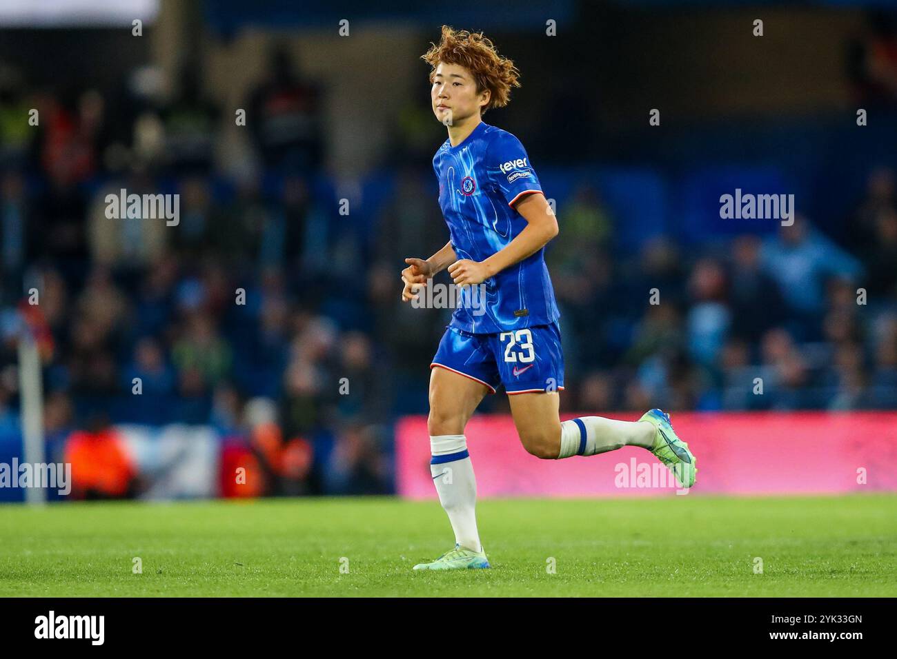 Maika Hamano di Chelsea donne in azione durante il Barclays Women's Super League Match Chelsea FC Women vs Manchester City Women allo Stamford Bridge, Londra, Regno Unito, 16 novembre 2024 (foto di Izzy Poles/News Images) Foto Stock