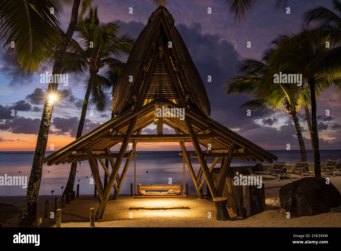 Swing e Instagram foto location con hashtag sulla spiaggia del Trou aux Biches Beachcomber Golf Resort Foto Stock