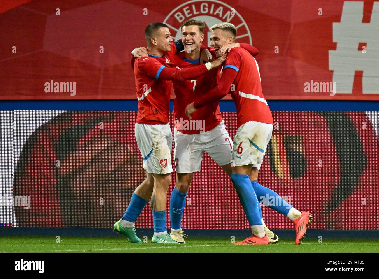 Lovanio, Belgio. 15 novembre 2024. Daniel fila (7) della Cechia celebra dopo aver segnato il gol 0-2 durante una partita di calcio tra le nazionali Under 21 di Belgio e repubblica Ceca nella prima tappa dei play-off nelle qualificazioni del Campionato EUFA Under 21, venerdì 15 novembre 2024 a Lovanio, Belgio. (Foto di David Catry/Sportpix) credito: Sportpix/Alamy Live News Foto Stock