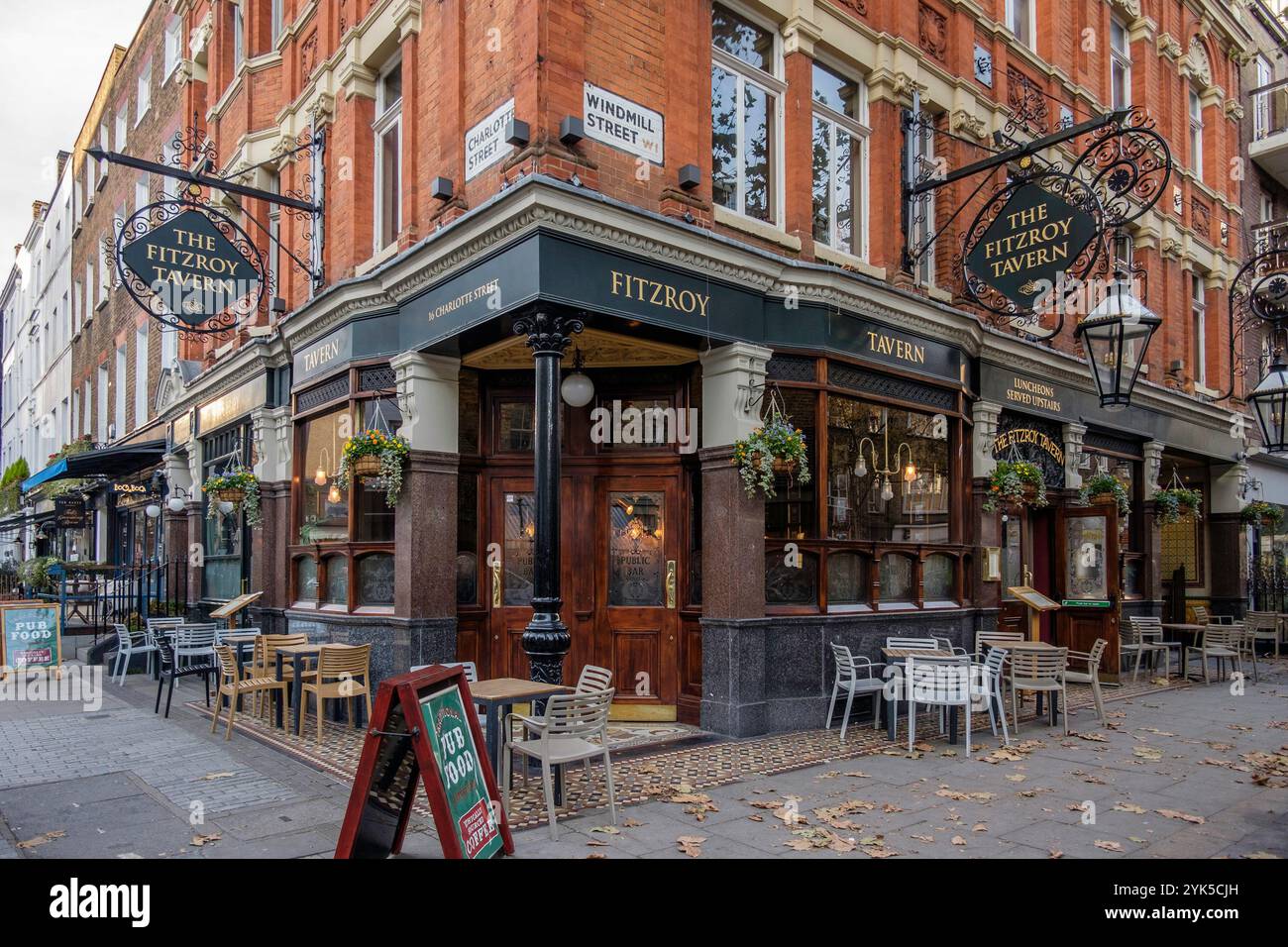 Fitzroy Tavern, Charlotte Street, London W1, Regno Unito Foto Stock