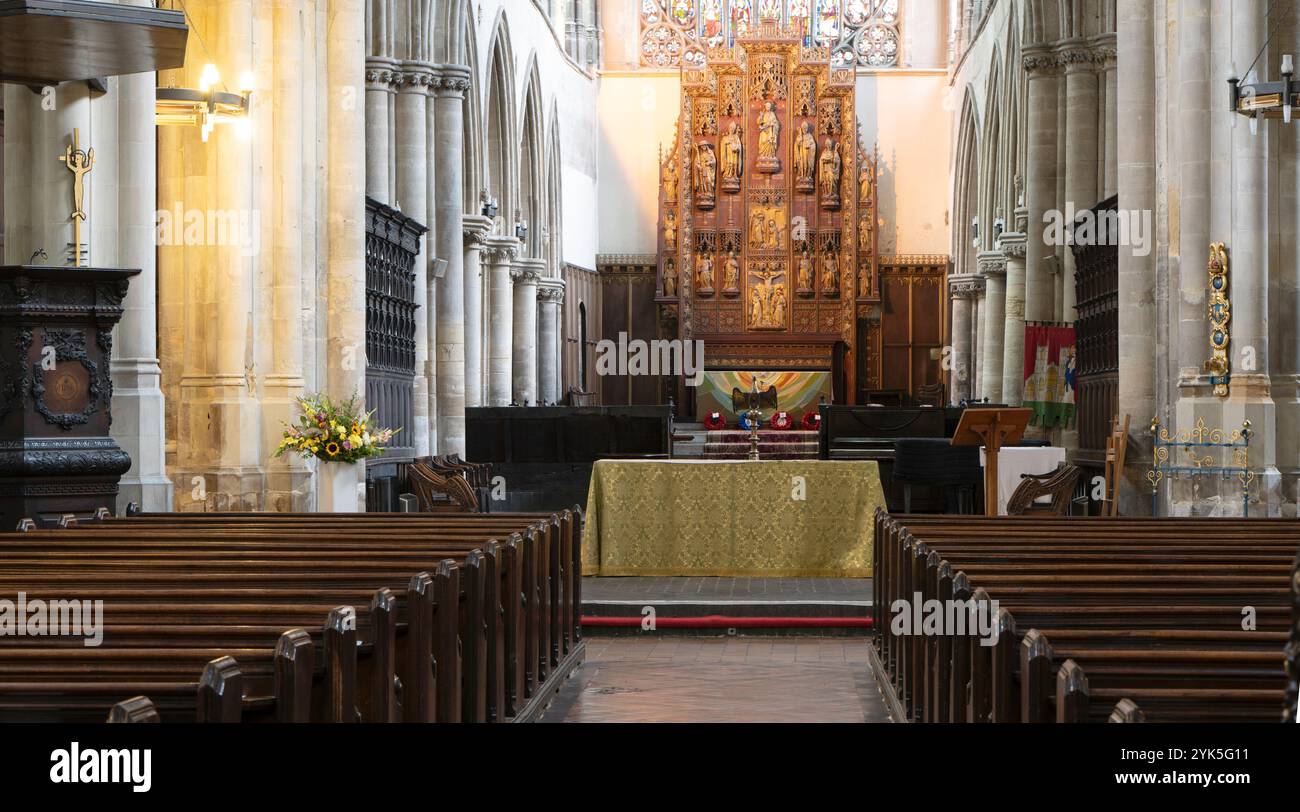 Coro, canto e finestra est di King's Lynn Minster - Chiesa di St Margaret - mercato del sabato, King's Lynn, North Norfolk, Norfolk, Inghilterra, REGNO UNITO Foto Stock