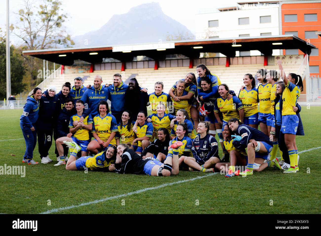 Romagnat Team in azione durante la partita del Campionato Federale femminile Senior Elite 1 tra Grenoble e Romagnat allo Stadio Lesdiguieres di Grenoble, Francia (Constance Bugaut/SPP) crediti: SPP Sport Press Photo. /Alamy Live News Foto Stock