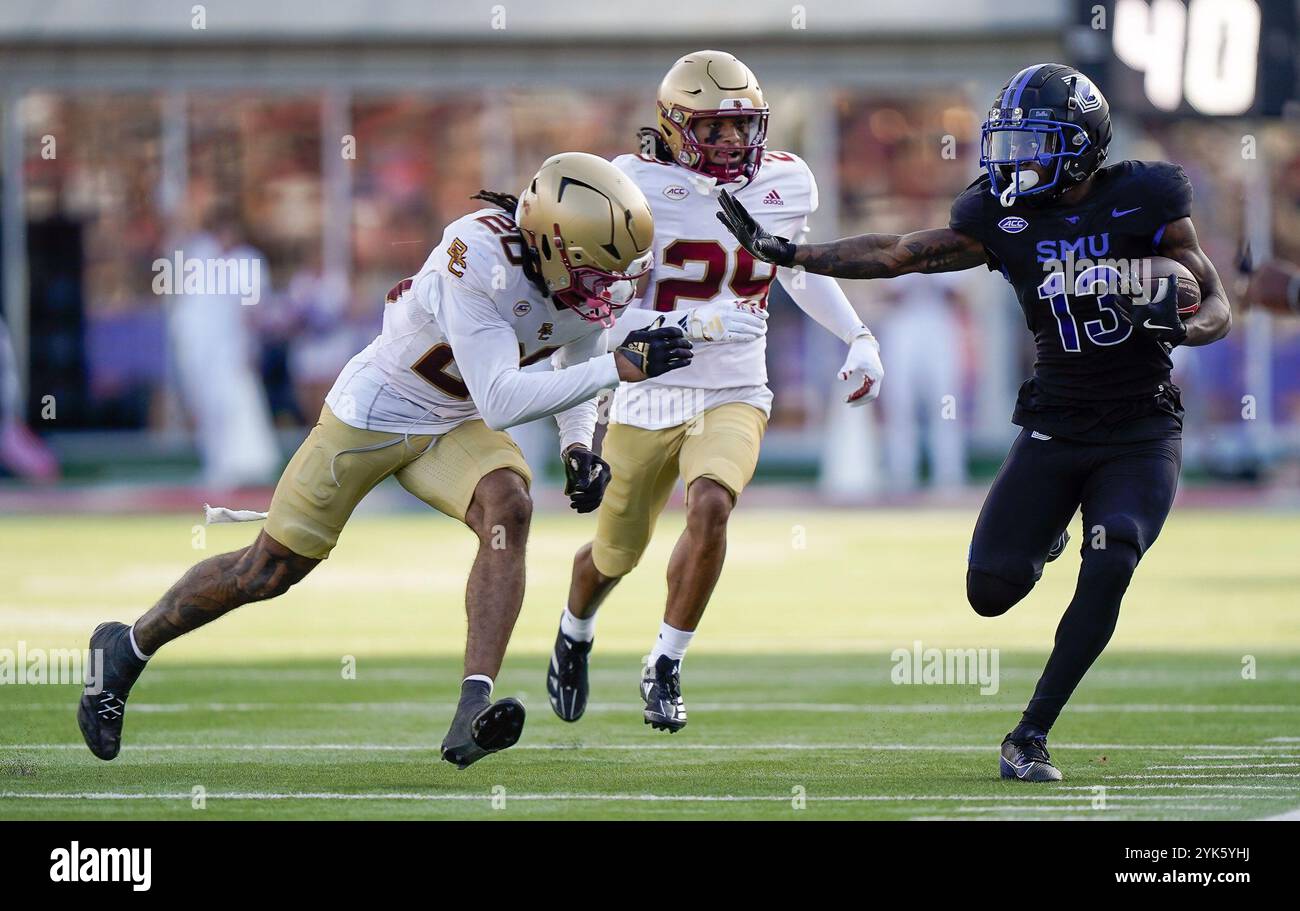 Ampio ricevitore SMU Mustangs RODERICK DANIELS JR. (13) corre per yard dopo una presa durante la partita tra i Boston College Eagles e i SMU Mustangs il 16 novembre 2024 al Gerald J. Ford Stadium di Dallas, Texas. (Foto di: Jerome Hicks/Sipa USA) credito: SIPA USA/Alamy Live News Foto Stock