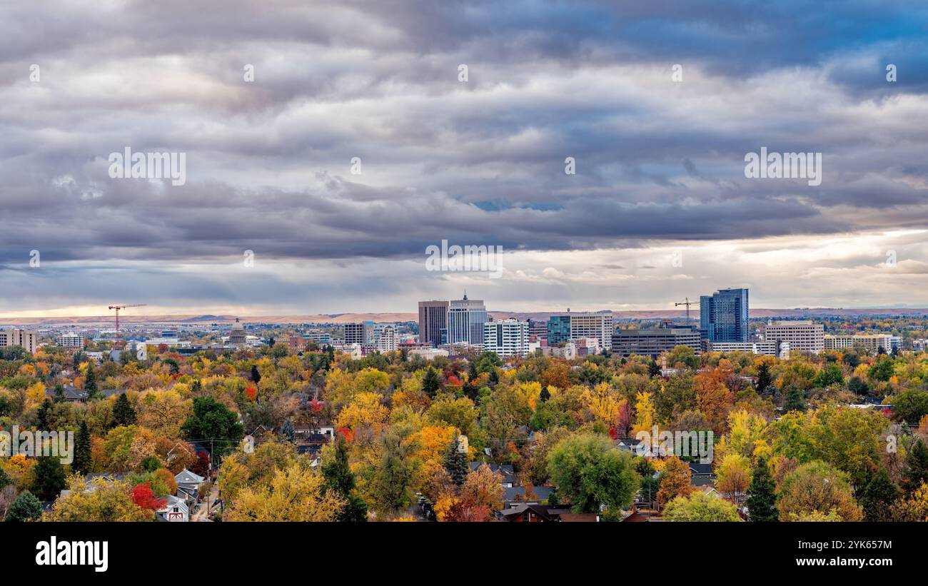 Città di alberi Boise Idaho in piena fioritura autunnale Foto Stock