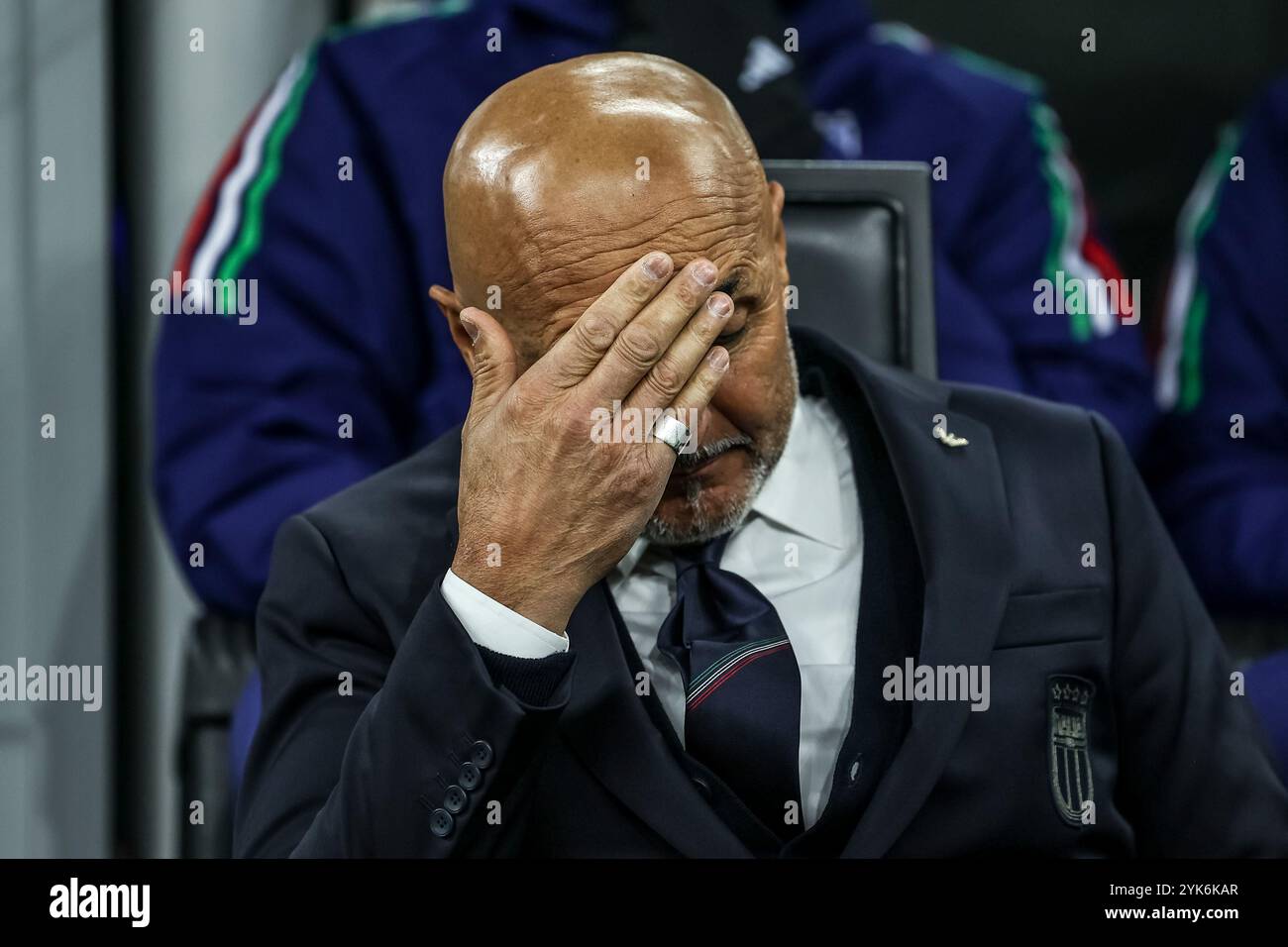 Milano, Italia. 17 novembre 2024. Milano, Italia, 17 novembre 2024: Luciano Spalletti Italy Coach in azione durante la partita di UEFA Nations League tra Italia e Francia allo Stadio San Siro, Milano il 17 novembre 2024 (João Bravo / SPP) crediti: SPP Sport Press Photo. /Alamy Live News Foto Stock