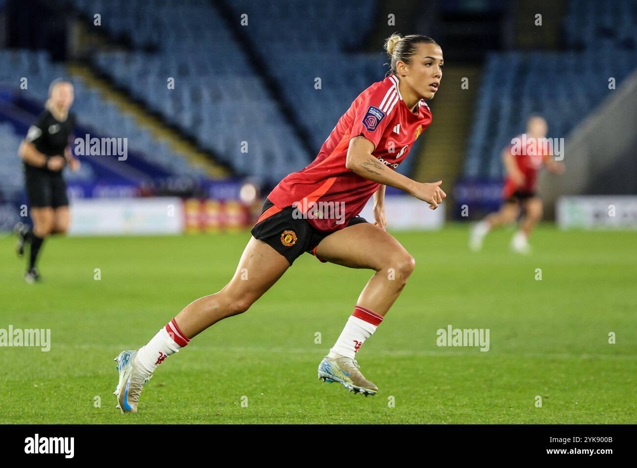 Leicester, Regno Unito. 17 novembre 2024. Leicester, Inghilterra, 16 novembre 2024: Celin Bizet (15 Manchester United) in azione durante la partita Barclays Womens Super League tra Leicester City e Manchester United al King Power Stadium di Leicester, Inghilterra (Natalie Mincher/SPP) crediti: SPP Sport Press Photo. /Alamy Live News Foto Stock