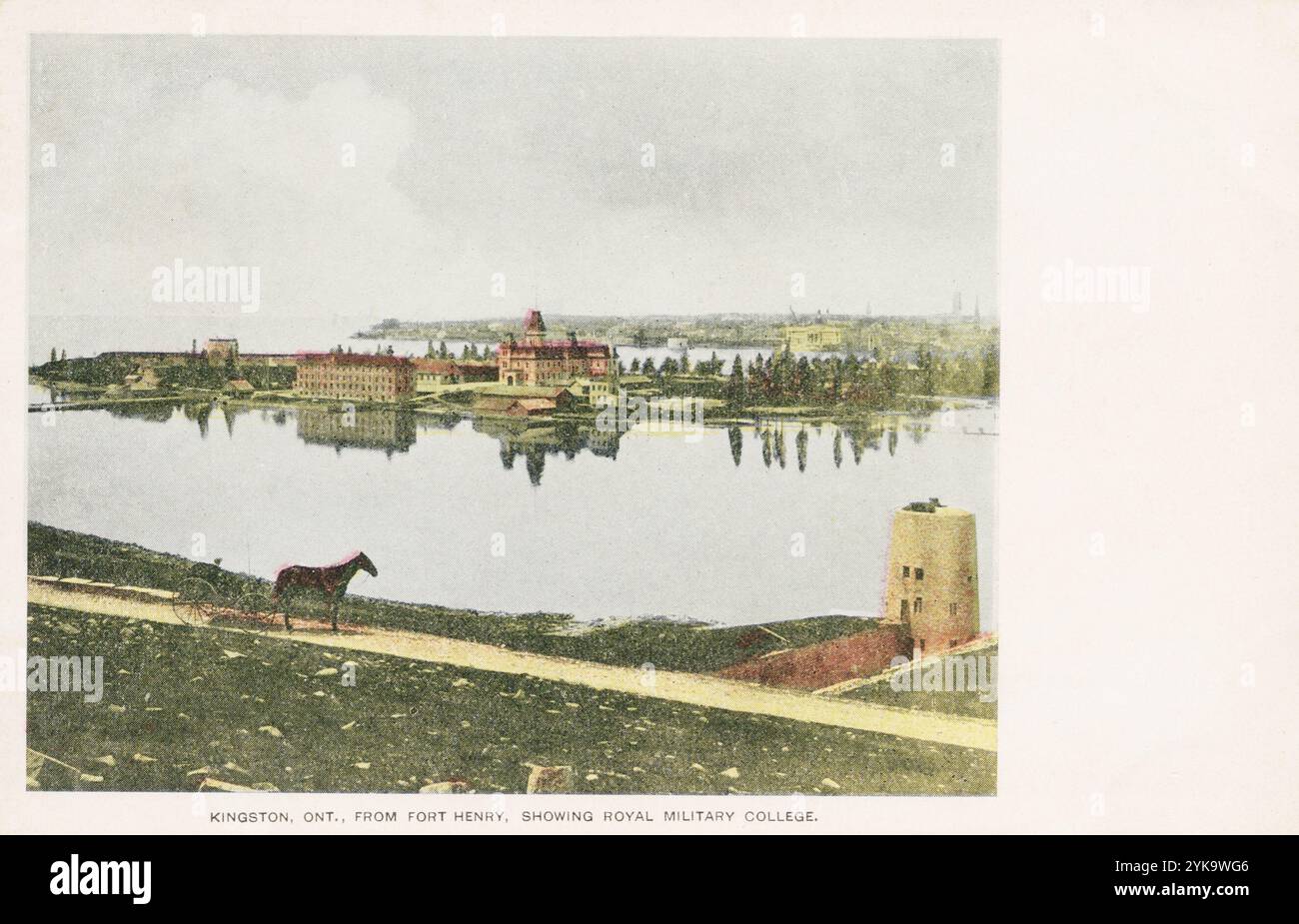 Royal Military College visto da Fort Henry, Kingston Ontario Canada, circa 1900 anni-1910 cartolina. fotografo non identificato Foto Stock