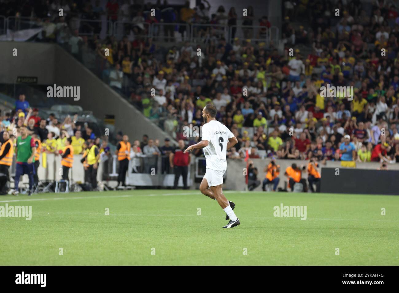 Curitiba, Parana, Brasile. 17 novembre 2024. Curitiba (pr), 17/11/2024- ospedale pequeno principe/Legends pele/barcelona- giocatore richarlyson celebra un gol durante una partita tra leggende pequeno principe e leggende barca in una partita di beneficenza a favore della salute infantile e giovanile presso l'istituto di ricerca pele pequeno principe, tenutosi nella città di curitiba, nella notte di questa domenica 17 novembre 2024. (Credit Image: © Edson De Souza/TheNEWS2 via ZUMA Press Wire) SOLO PER USO EDITORIALE! Non per USO commerciale! Foto Stock
