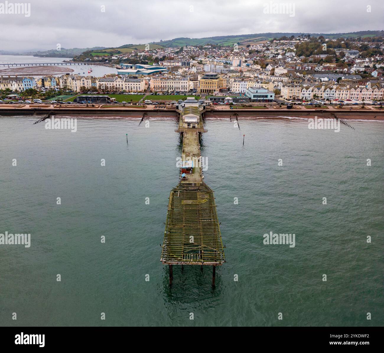 Il vecchio molo sul lungomare di Teignmouth, sulla costa meridionale del Devon, nel Regno Unito. Foto Stock