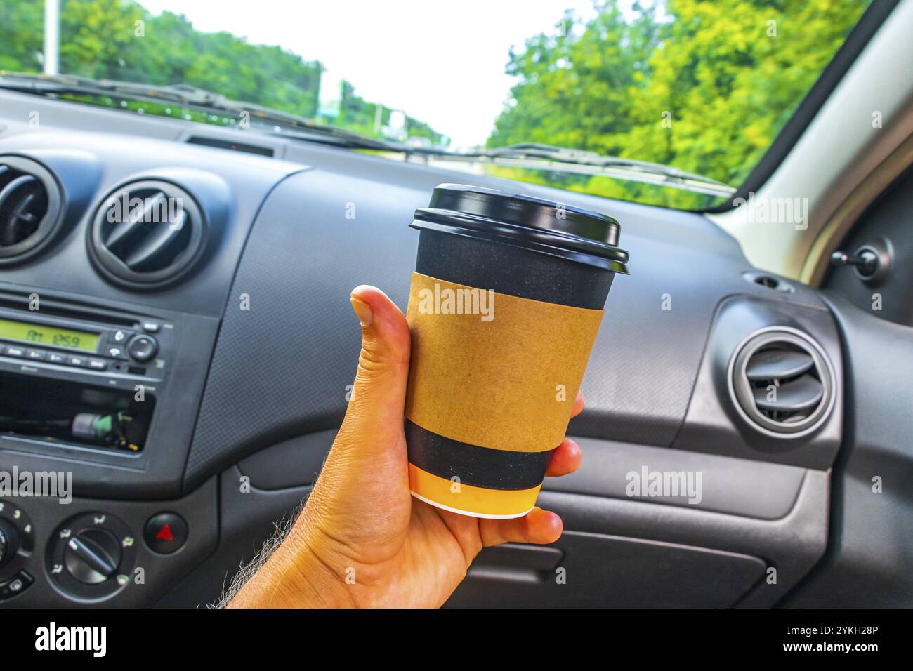 Caffè messicano da portare in macchina durante la guida a Playa del Carmen in Messico Foto Stock