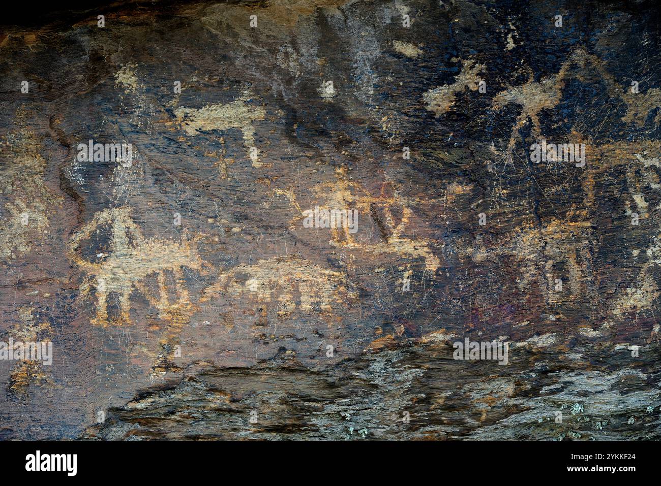 Incisioni rupestri del Paleolitico superiore della collina di San Isidro a Domingo García, provincia di Segovia. Foto Stock
