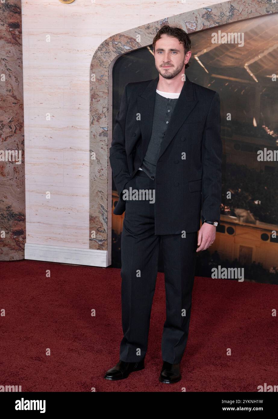 Los Angeles, Stati Uniti. 18 novembre 2024. LOS ANGELES, CA. 18 novembre 2024: Paul Mescal alla prima di Los Angeles per Gladiator II al TCL Chinese Theatre. Crediti fotografici: Paul Smith/Alamy Live News Foto Stock