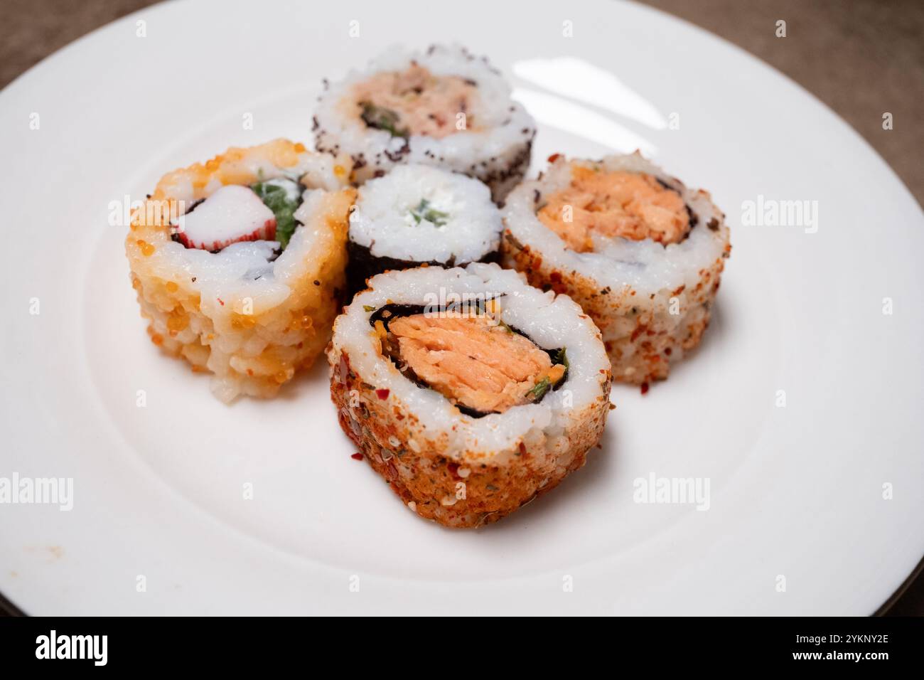 sushi di granchio in california da vicino Foto Stock