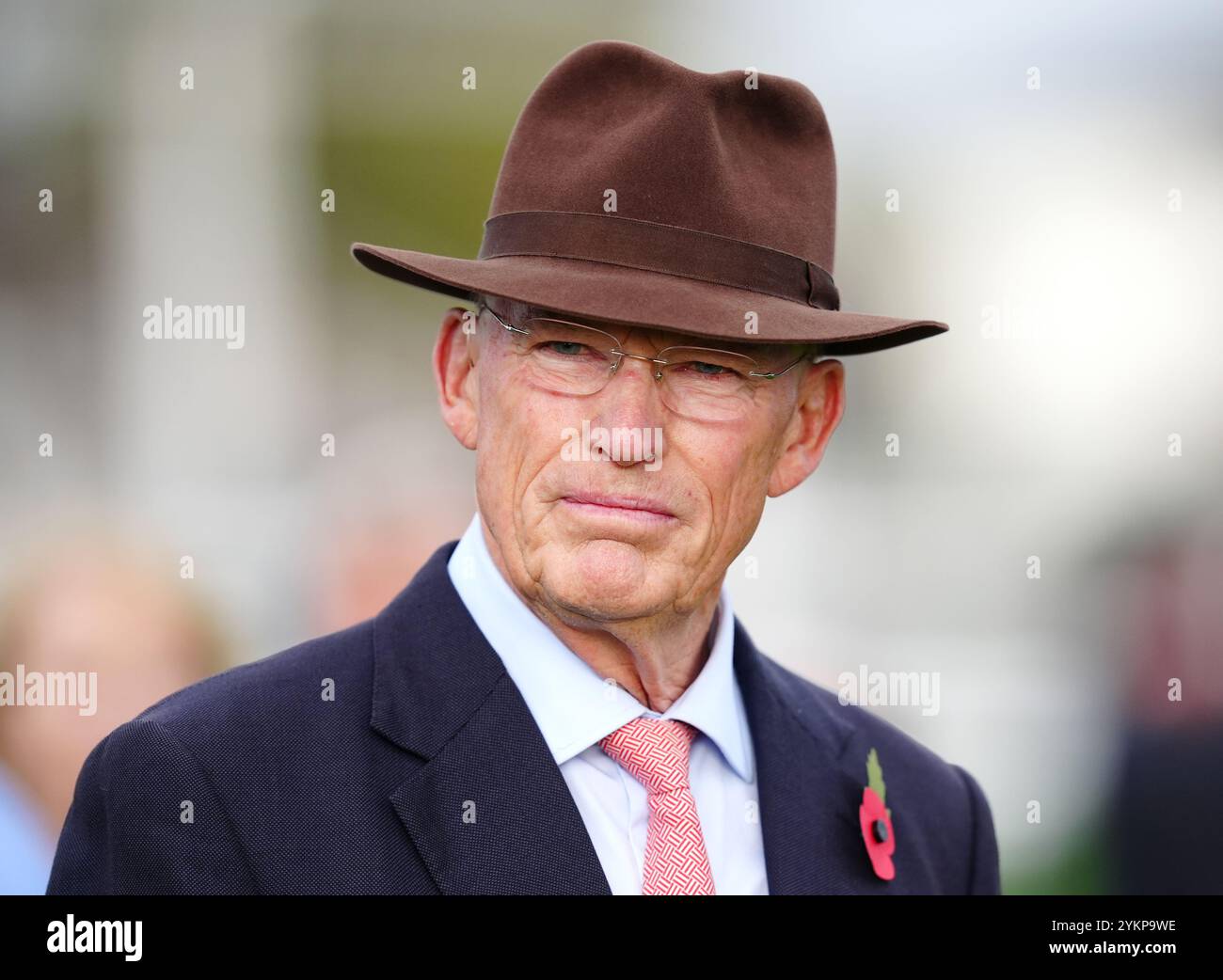 Foto del file datata 26-10-2024 di John Gosden. ROI De France è stato deludente quando ha voluto correre una grande gara nel Cambridgeshire, ma ora può tornare in pista passando alla superficie di Kempton per tutte le stagioni. Data di pubblicazione: Lunedì 18 novembre 2024. Data di pubblicazione: Martedì 19 novembre 2024. Foto Stock