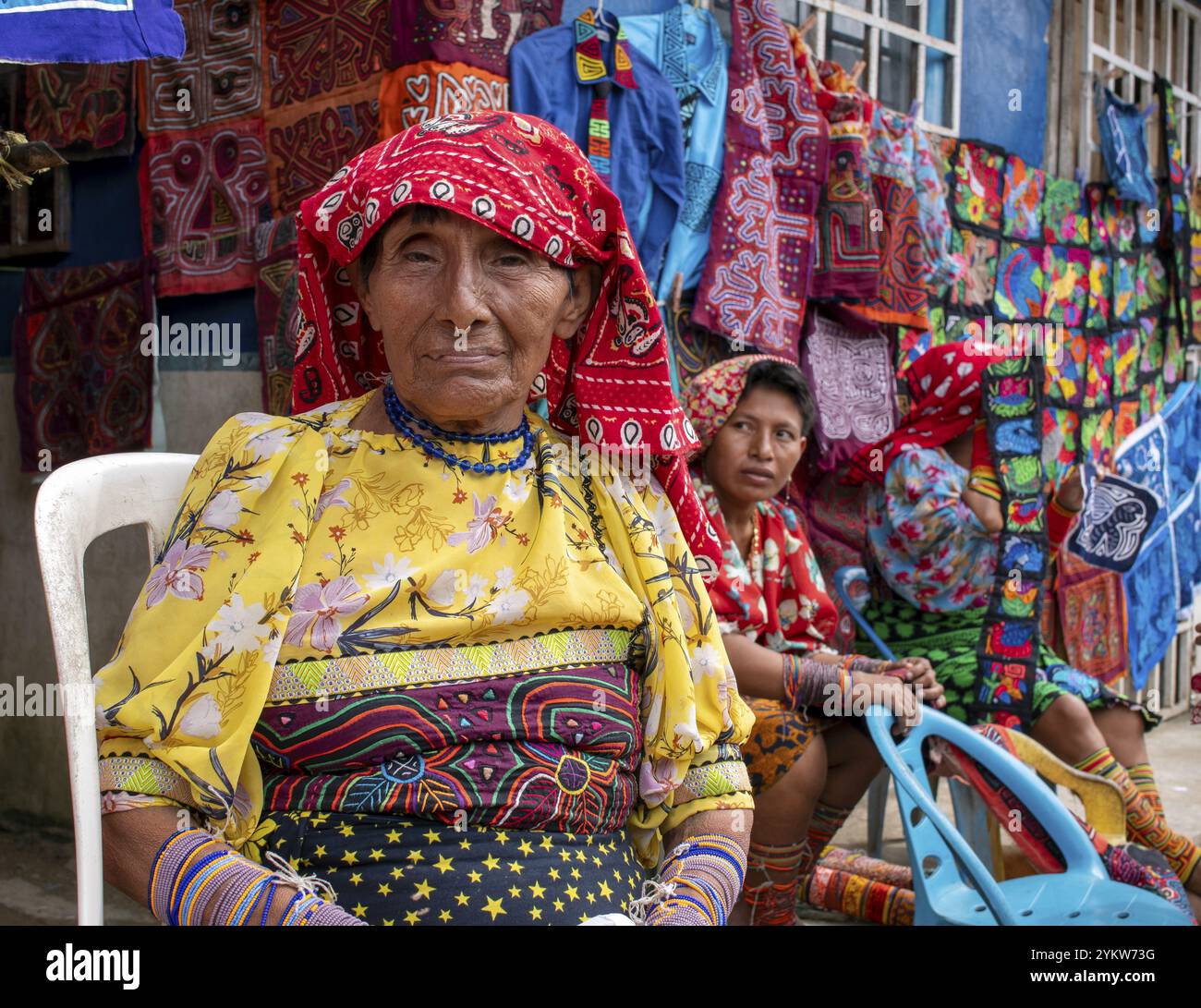 Bocas del Toro Indigenous Guna Woman a San Blas Islands Panama Foto Stock