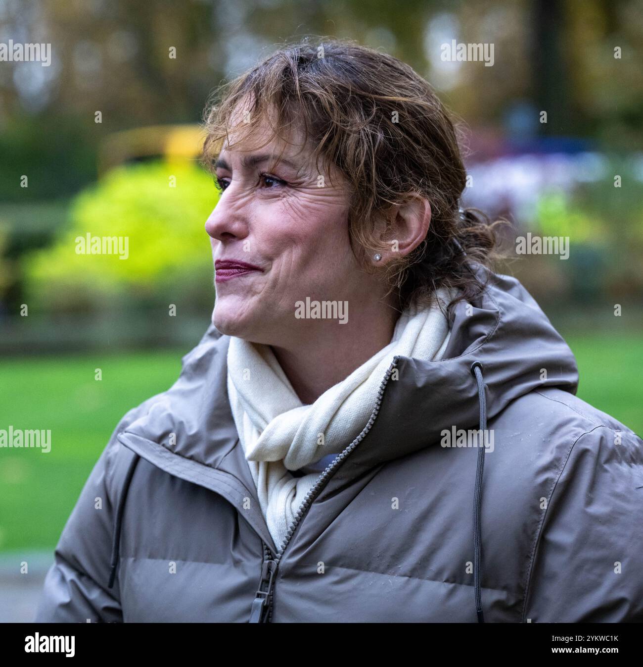 Londra, Regno Unito. 19 novembre 2024. Kemi Badenoch, leader del Partito Conservatore e membri del suo gabinetto ombra, ha incontrato gli agricoltori e i loro rappresentanti su College Green, in vista della protesta anti-budget degli agricoltori a Whitehall Londra Victoria Atkins, Shadow Environment Secretatry, Credit: Ian Davidson/Alamy Live News Foto Stock