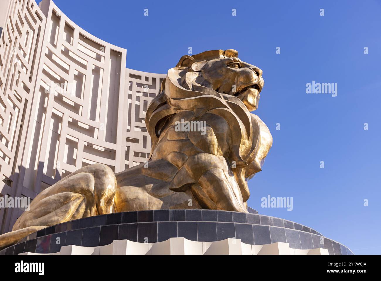 Una foto della statua di Leone il Leone, l'animale dietro Metro-Goldwyn-Mayer Foto Stock