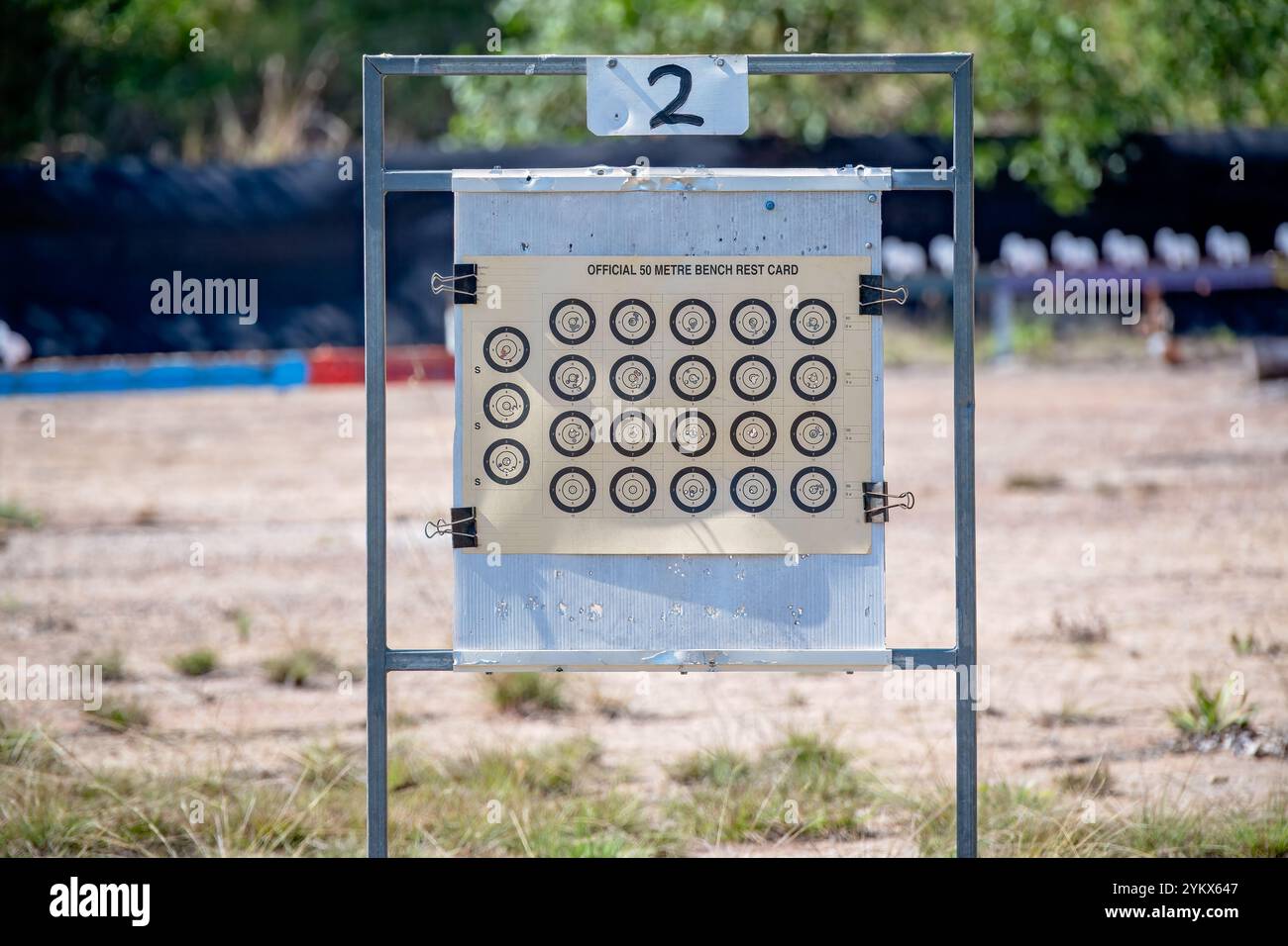 Obiettivo di tiro del fucile, 50m di panchina di riposo sport tiro sportivo, punteggio di precisione della pistola, competizione bullseye Australia Foto Stock